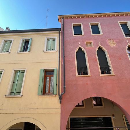 Appartamento Ai Portici Di Via Savonarola Padova Kültér fotó